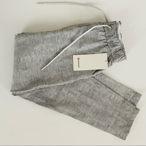 Lululemon Keep Moving 7/8 pant Jacquard - Picture 7 of 7